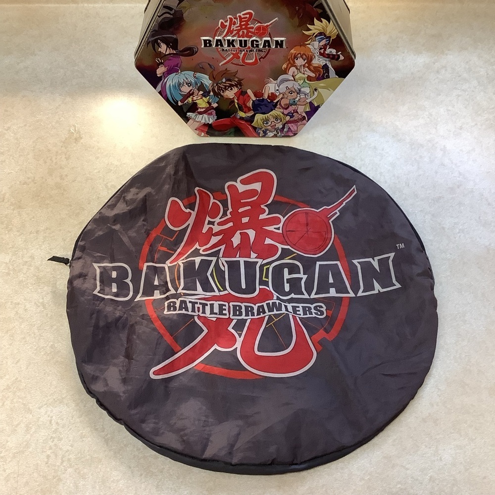 Bakugan Battle Brawlers Collector Tin w/ Metal Gate Cards and More - Picture 2 of 2